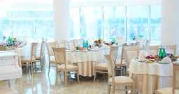 Основной зал — интерьер зала