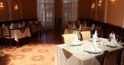 Ресторан — интерьер зала