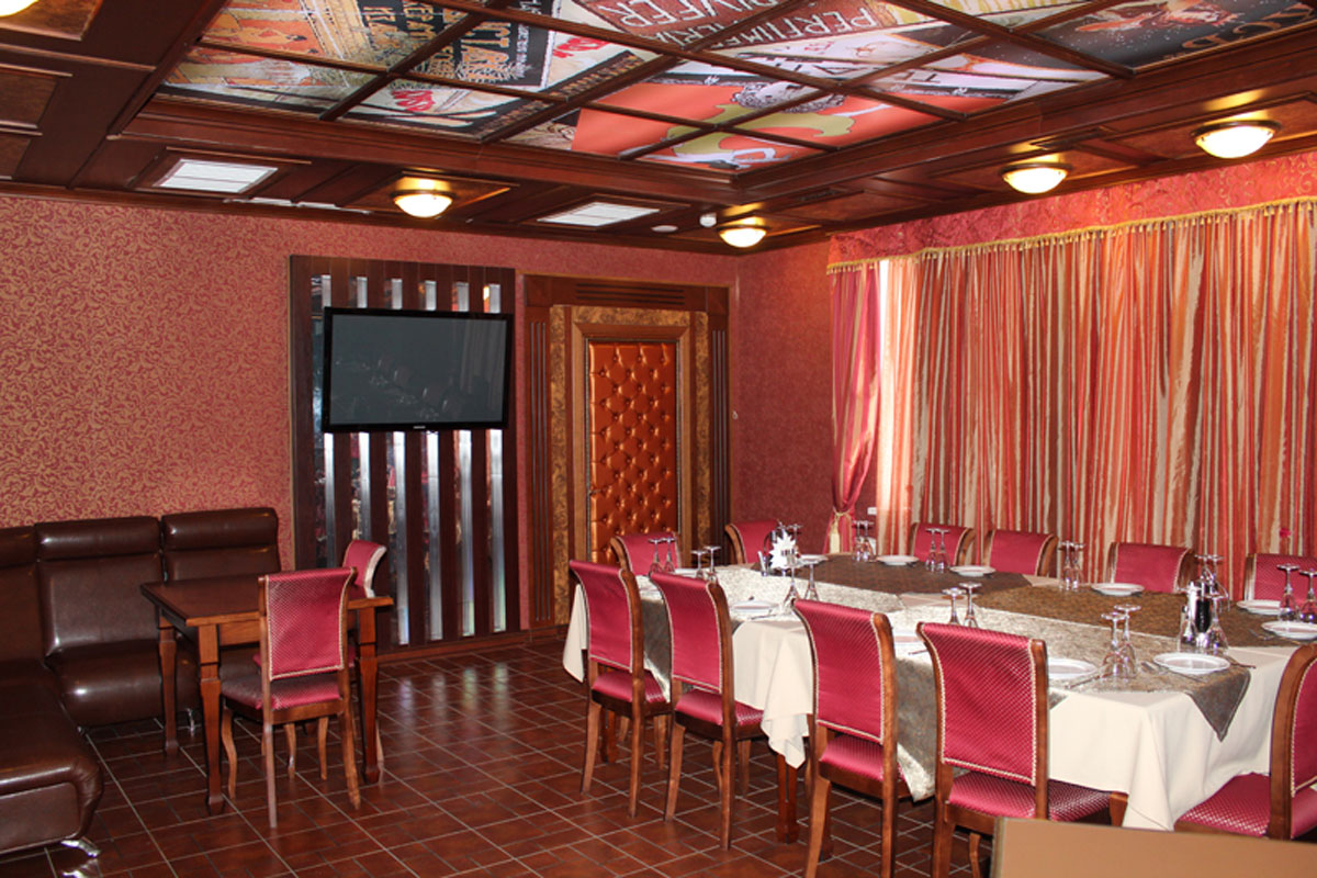 Красный зал — фото 2