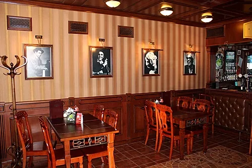 Основной зал — Karaoke Hall