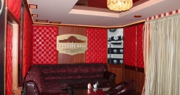 Кабинка №1 — подробнее о зале