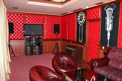 Кабинка №1 — Karaoke Hall