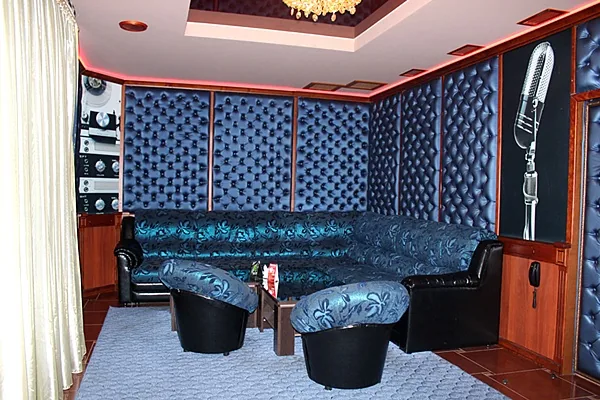 Karaoke Hall, Кабинка №3 — фото