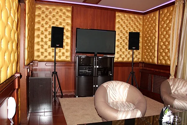 Karaoke Hall, Кабинка №4 — фото