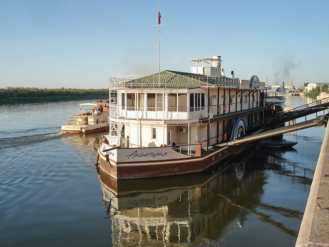 Основной зал — Акватория