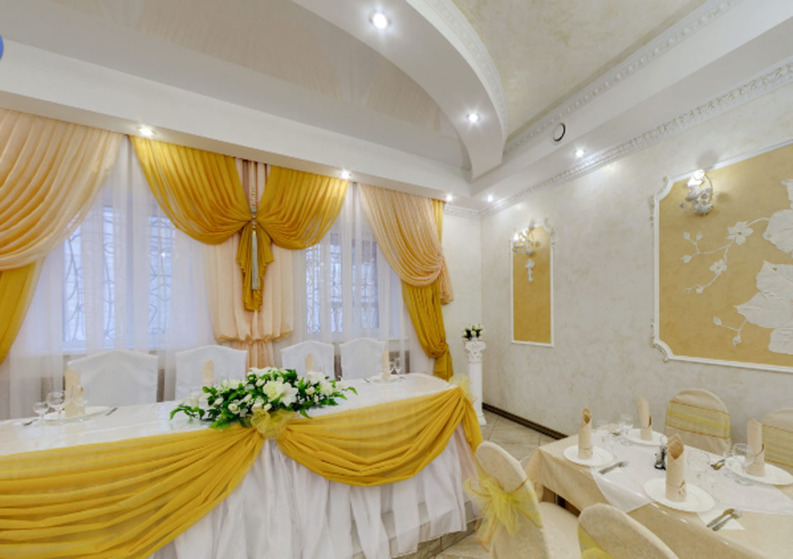 Большой банкетный зал — Люкс