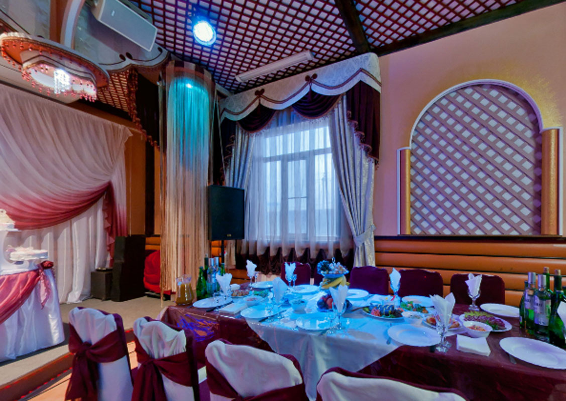 Основной зал — Парламент