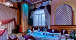 Основной зал — интерьер зала