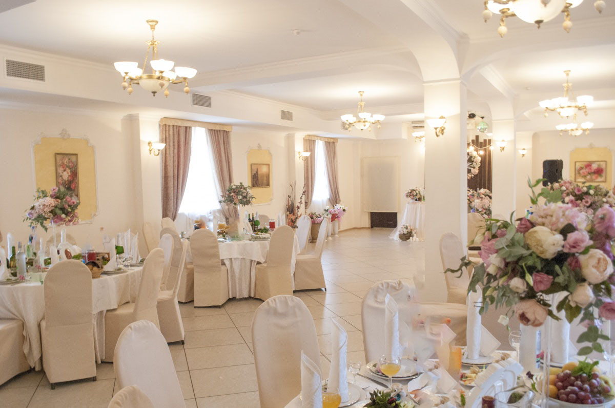 Зал на 150 человек — Ефремыч House