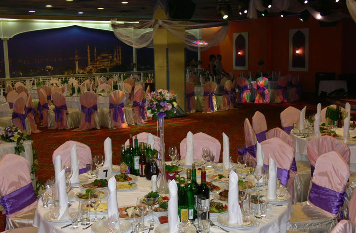 Основной зал — Парк Европа