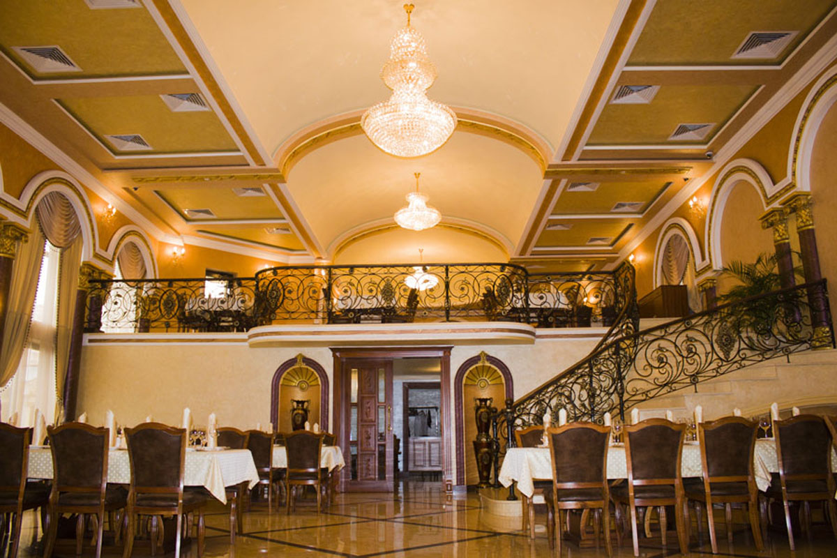 Зал на 130 человек — Арин-Берд