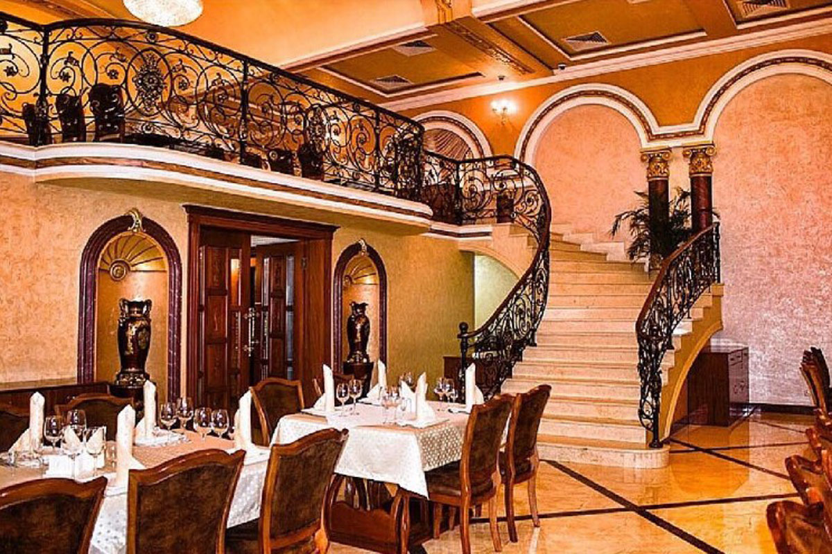 Зал на 130 человек — Арин-Берд