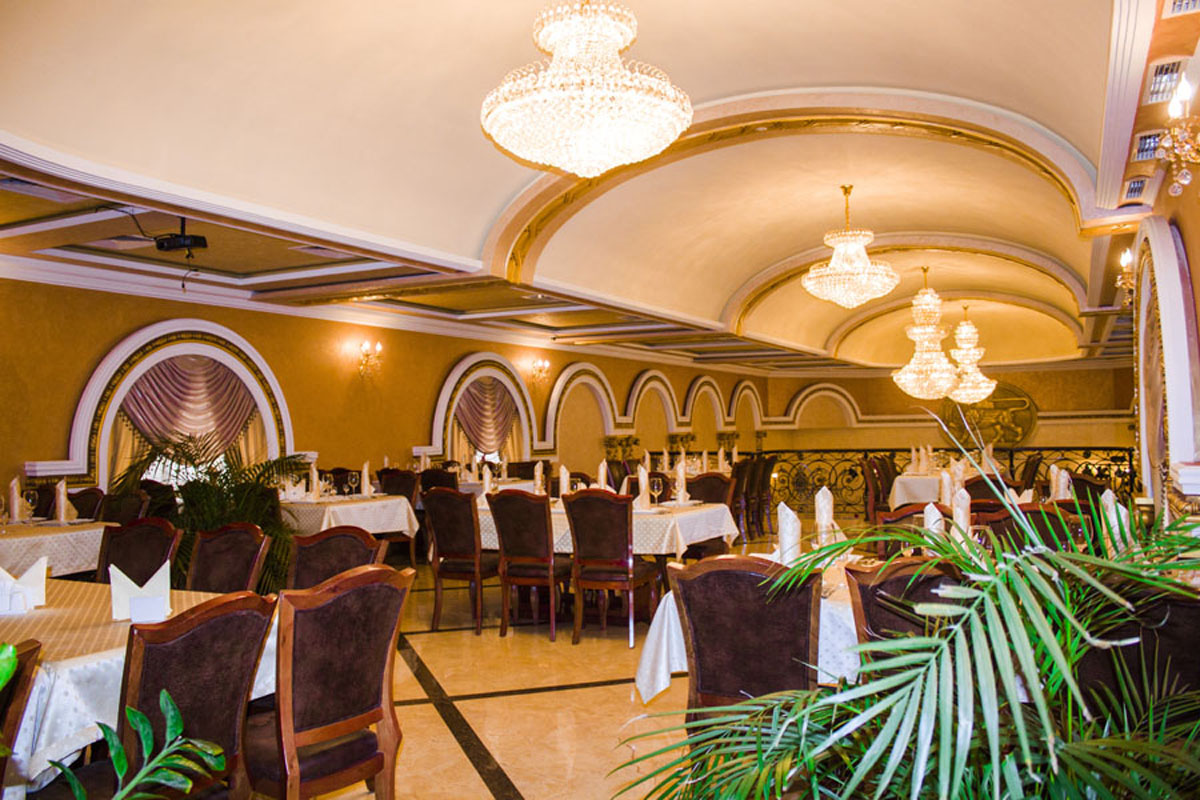 Зал на 130 человек — Арин-Берд