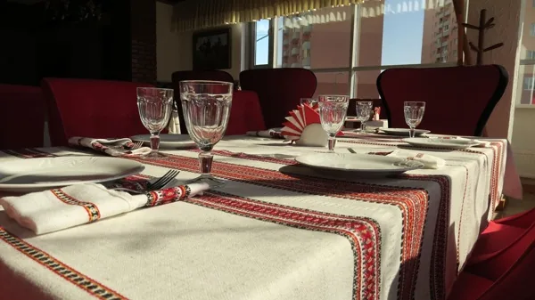 Основной зал