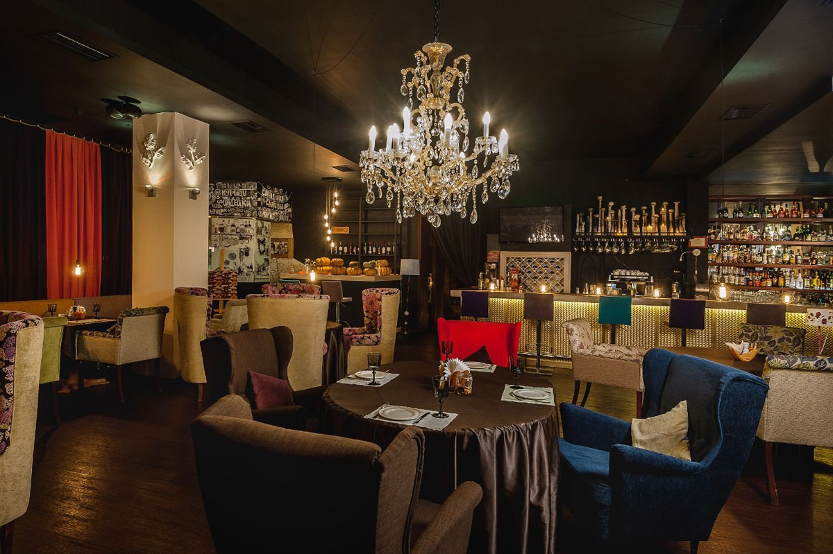 Основной зал — Ресторан Kinza