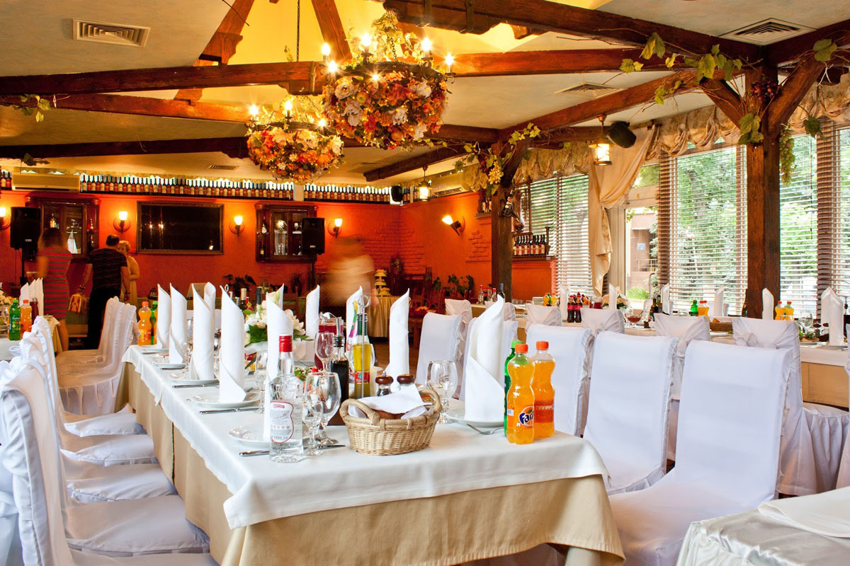 Основной зал — Стейк-хаус