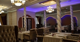 Основной зал — интерьер зала