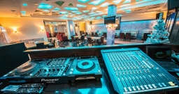 Основной зал