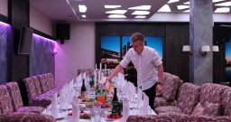 Основной зал