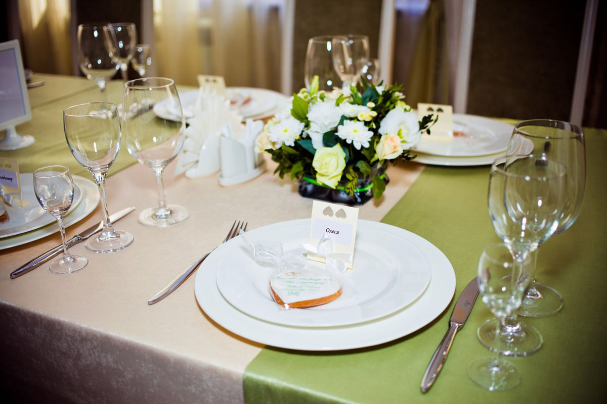 Основной зал — Олива