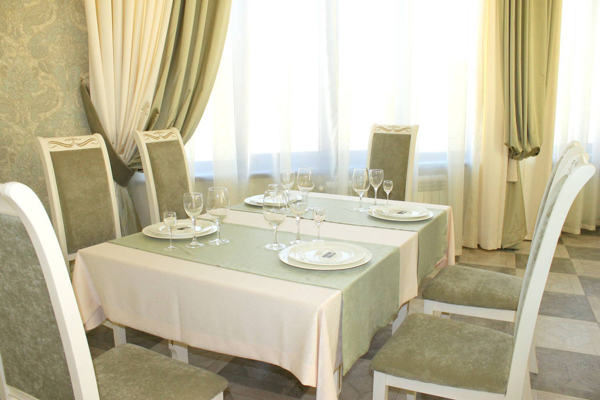 Основной зал — Олива