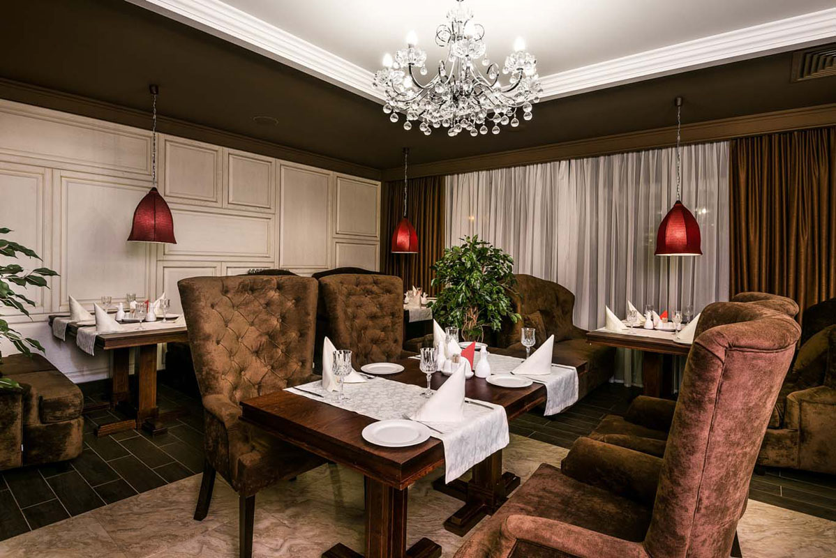 Основной зал — Carat