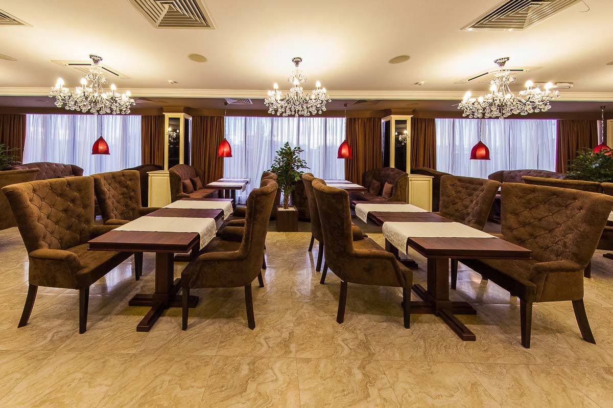 Основной зал — Carat