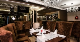 Основной зал