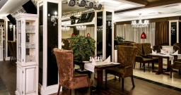 Основной зал