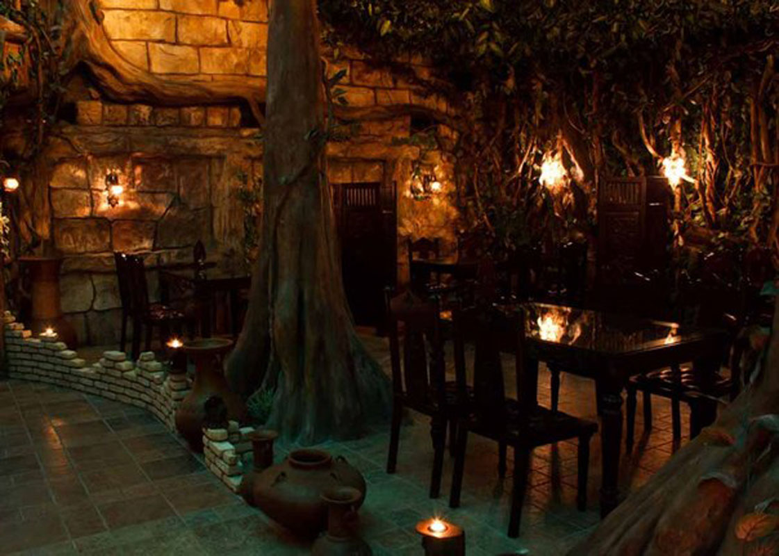 Основной зал — Тай