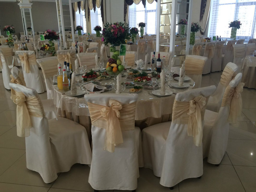 Золотой банкетный зал — Диэл