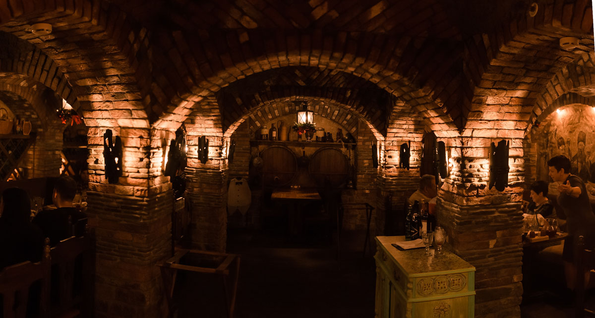 Винный погреб — Ресторан Духанъ