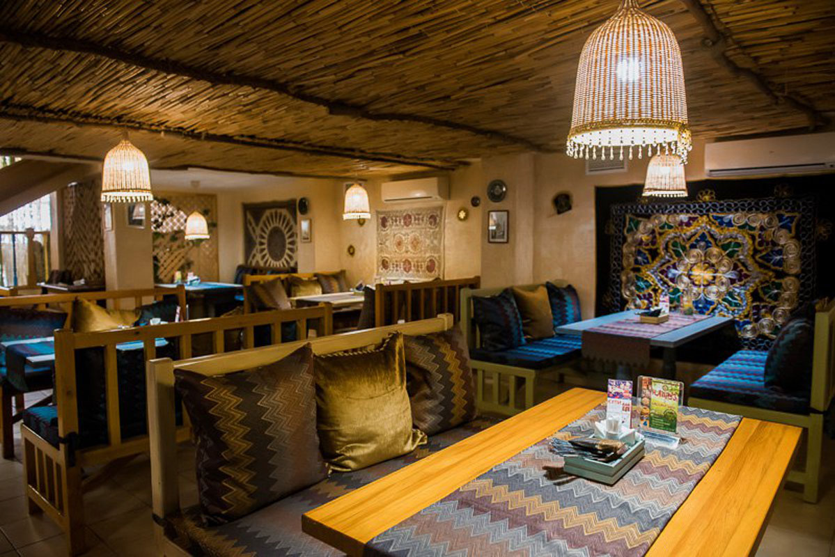 Основной зал — Чайхана Шоли