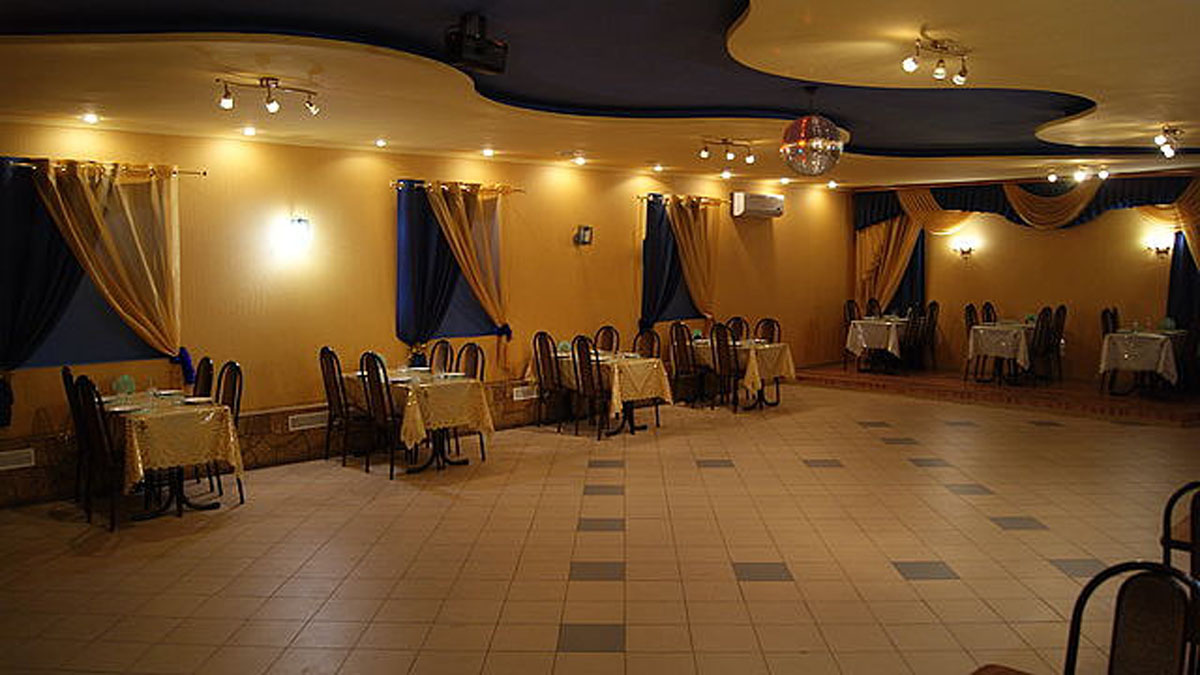 Основной зал — Бристоль