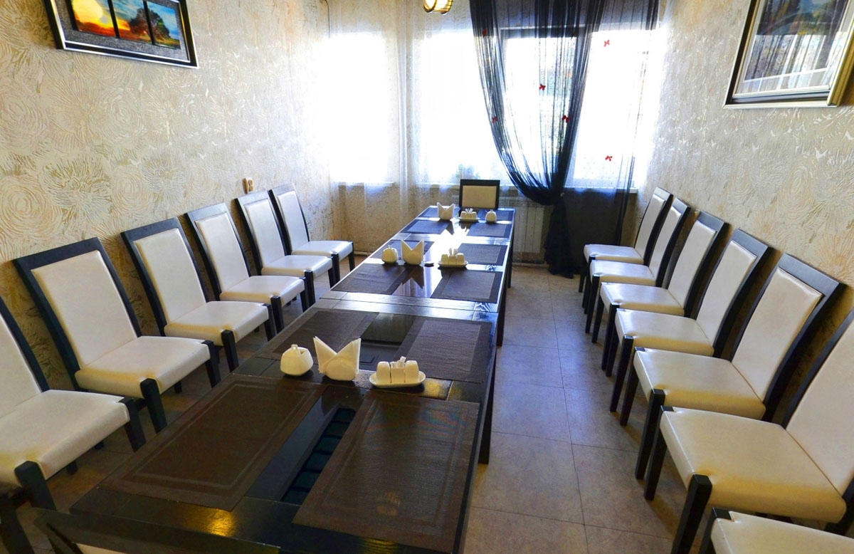 Основной зал — Горянка