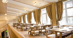 Основной зал