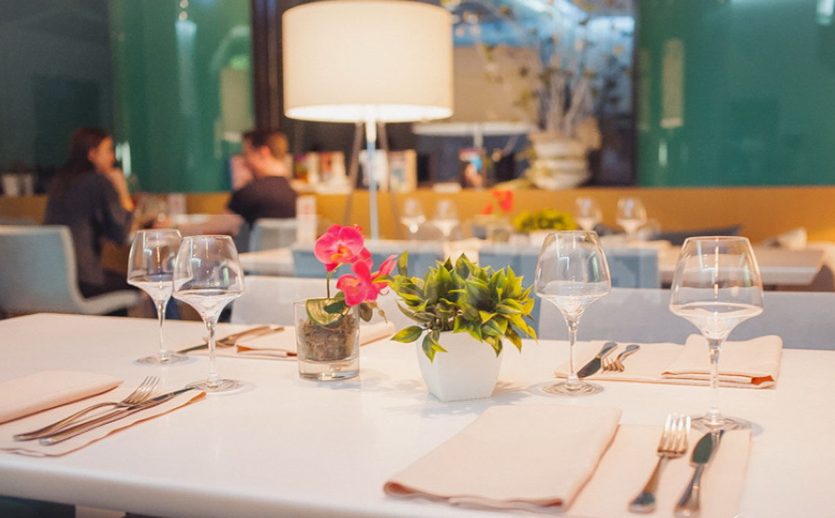 Основной зал — Кафе Studio / Студио