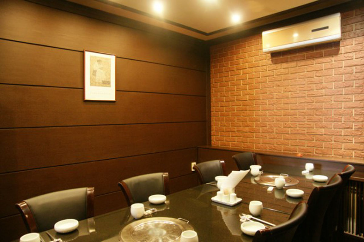 Основной зал — Хваро