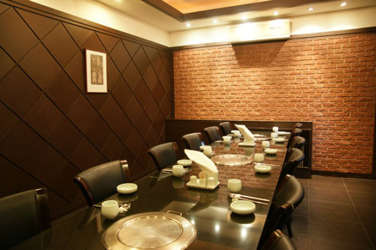 Основной зал — Хваро