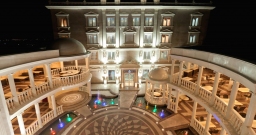 Основной зал