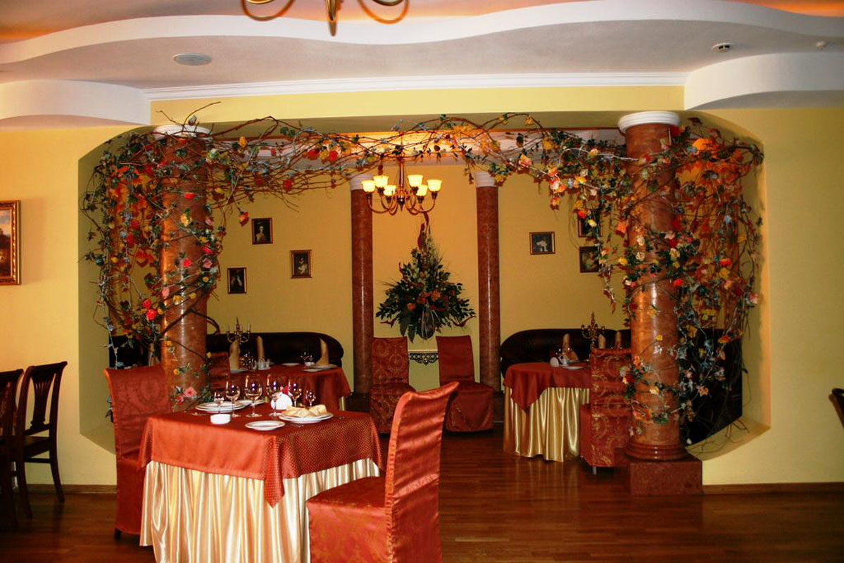 Зал на 50 человек — Ресторан Сударь