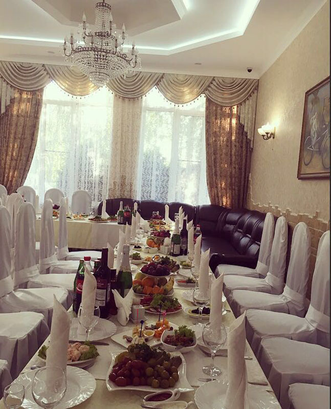 Основной зал — Атлант