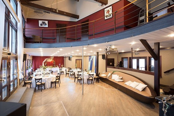 Логотип Привилегия Дебаркадер