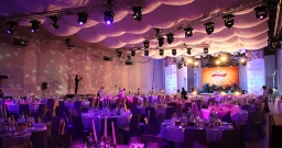 Основной зал