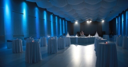 Основной зал