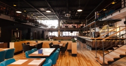 Двухуровневый зал