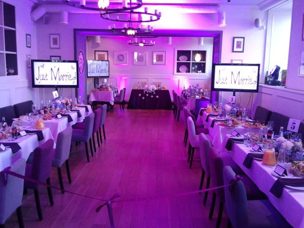 Основной зал — Ресторан Ромеос Бар энд Китчен