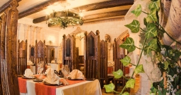 Основной зал