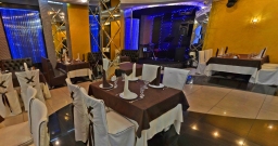 Основной зал