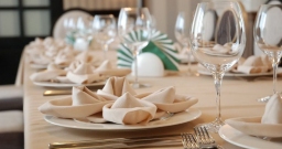 Основной зал — интерьер зала